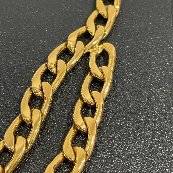 Chanel Vintage Chain Belt with Medallion Gold (159629) - Picture 4 of 4